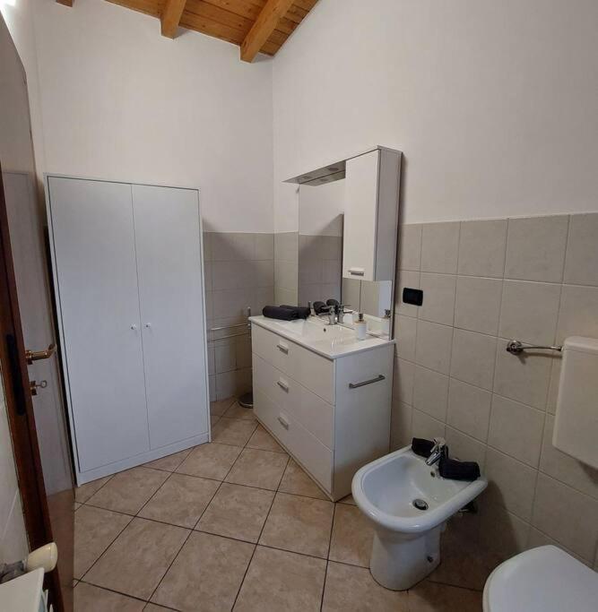 Smile Home! Graziosa Casa Con Parcheggio E Giardino Bovísio-Masciago Milanese Kültér fotó